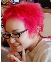 セフルヘアスタイル | shocking pink 短髪 三つ編み触覚(その他)