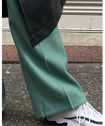 Chikashitsu + | スラックス