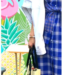 Leila | チャーム