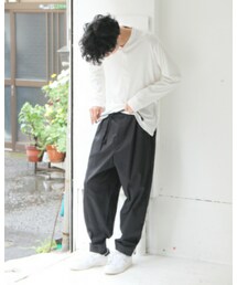 Edwina Horl | スラックス