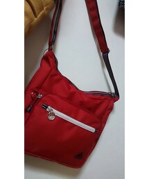 ショルダーバッグ（ﾚｯﾄﾞ）＊adidas(ショルダーバッグ)