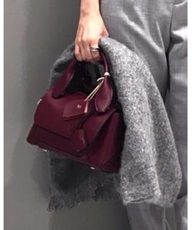 story. | ショルダーバッグ