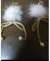 不明 | リボンつきファーイヤリング(イヤリング)