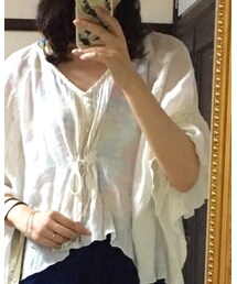 used | やっと理想的な夏にぴったりなトップスを見つけました.ほどよい透け感と生地が夏気分を演出します.風も通して気持ちいいのと揺れる袖がアジアンでお気に入りです(シャツ/ブラウス)