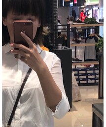 initial | シャツ/ブラウス