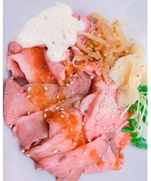 先輩とﾛｰｽﾄﾋﾞｰﾌ丼 | 食器