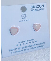 韓国ピアス | 韓国のお土産でもらいました💜🇰🇷(ピアス（両耳用）)