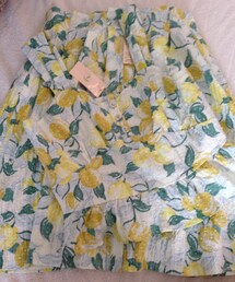 mysty woman | フルーツプリント柄ビスチェ、前ボタンスカート(その他トップス)