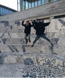 兵庫県立美術館 | ジャンプ(スポーツグッズ)