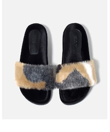 ZARA | フェイクファーフラットサンダル(サンダル)