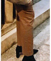 Mila Owen | スラックス