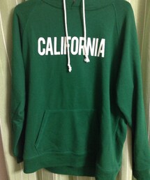 RAGEBLUE | レイジブルーのグリーンパーカーです。
これは友達からの貰い物なので値段は不明。
普通だしあまり着ないかなーと思っていたら紐が白いのが意外と可愛く、サイズがちょうどよかったのでそこそこきてます(笑)(パーカー)