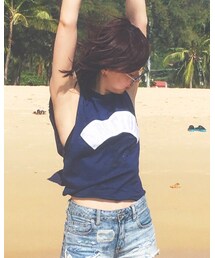 initial | タンクトップ