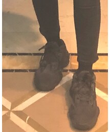 Yeezy | スニーカー