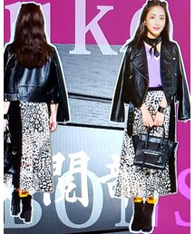河野悦子 | トップス