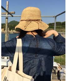 うしろ | ハット