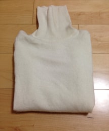 UNIQLO | カシミヤ100%で気持ち良い
(ニット/セーター)