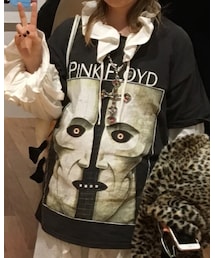 前回アップのPinkFloydのTシャツを娘が着てるとこ | Tシャツとは別のカテゴリーな感じです。(トップス)