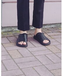 友達に譲ってもらったやつ | サンダル