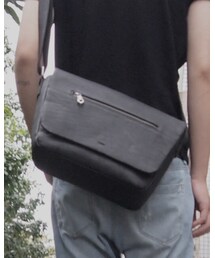 UOMO | メッセンジャーバッグ