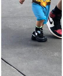 off white | スニーカー