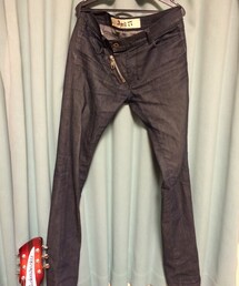 April77 | 斜めチャックスキニージーンズ(デニムパンツ)