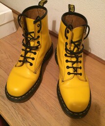 Dr. Martens | 黄色い8ホール(ブーツ)