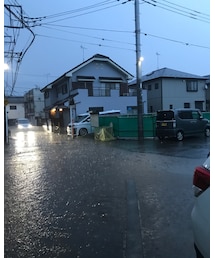 見る見るうちに道路冠水 | その他