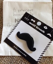 niko and... | ヒゲブローチ(バッジ)