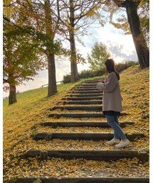 黄色い階段₍˄·͈༝·͈˄₎◞ෆ⃛̑̑ෆ⃛ | シャツ/ブラウス