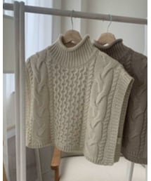 blate | ハイネックベスト(ベスト)