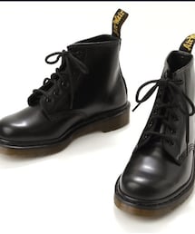 Dr. Martens | ＣＯＲＥ１０１　６ＥＹＥ/Ｄマーチン
ＢＬＫ      ２３.０
(ブーツ)