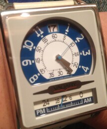 VAGARY | 誕生日にお母さんと妹からプレゼント♡(アナログ腕時計)