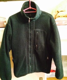 patagonia | 古い形のPatagoniaのフリース！！
ユ◯クロ！！って感じで着たことなかった。。。
Patagoniaはアウトドアブランドで、本当暖かい👍

これはヘビロテです（＾ω＾）👍
(その他アウター)