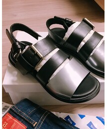 ph7+ | サンダル