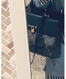 LOUIS VUITTON | ショルダーバッグ