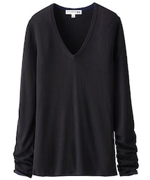 UNIQLO | レディスのIDLFカシミアVネックセーター。(ニット/セーター)