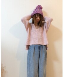 ニット帽被ってみた♫ | 女性◯ルモン受信中、みたいなポーズw(ニットキャップ/ビーニー)