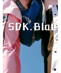 adidas | チノパンツ