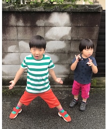 変身ポーズ？の次男 | おもちゃ