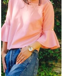 CALLOW | https://www.amazon.co.jp/gp/aw/d/B01HQ9Q7RC/ref=mp_s_a_1_4?__mk_ja_JP=カタカナ&qid=1471009731&sr=1-4&pi=AC_SX236_SY340_QL65&dpPl=1&dpID=41MoTUoSUVL&ref=plSrch(トップス)