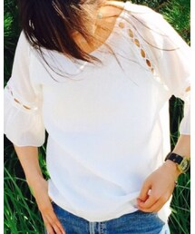 CALLOW | https://www.amazon.co.jp/gp/aw/d/B01HPLSF0I/ref=mp_s_a_1_1?__mk_ja_JP=カタカナ&qid=1471704647&sr=1-1&pi=SX200_QL40&dpPl=1&dpID=51gBScjcAJL&ref=plSrch(トップス)