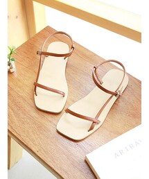 ストラップフラットサンダル(サンダル)