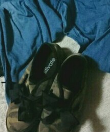 titivate | スニーカー