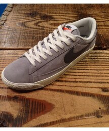 NIKE | BLAZER (スニーカー)