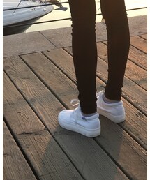 不知名的小白鞋 | スニーカー