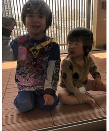 窓を石で割る5秒前😂 | その他