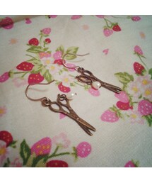 なし | ピアス（両耳用）