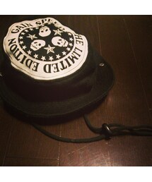 red custom  | ハット(ハット)