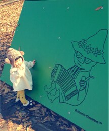 ふゆさん | コートの中身を覗き込むふゆさん(その他)